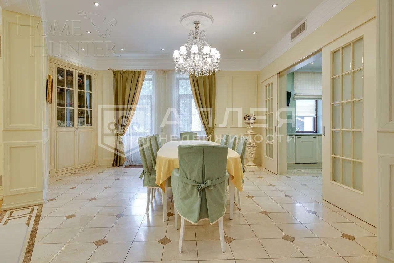 2-этажный коттедж 550 м² с отделкой