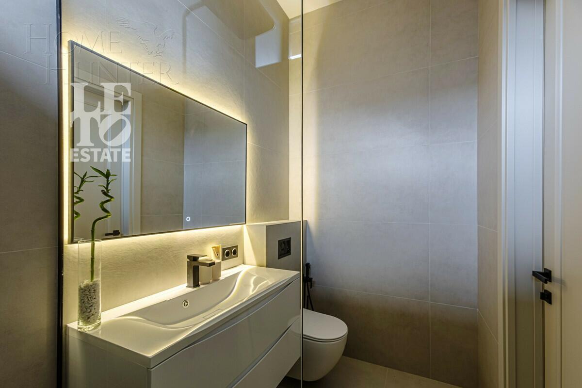 2-этажный коттедж 300 м² с отделкой