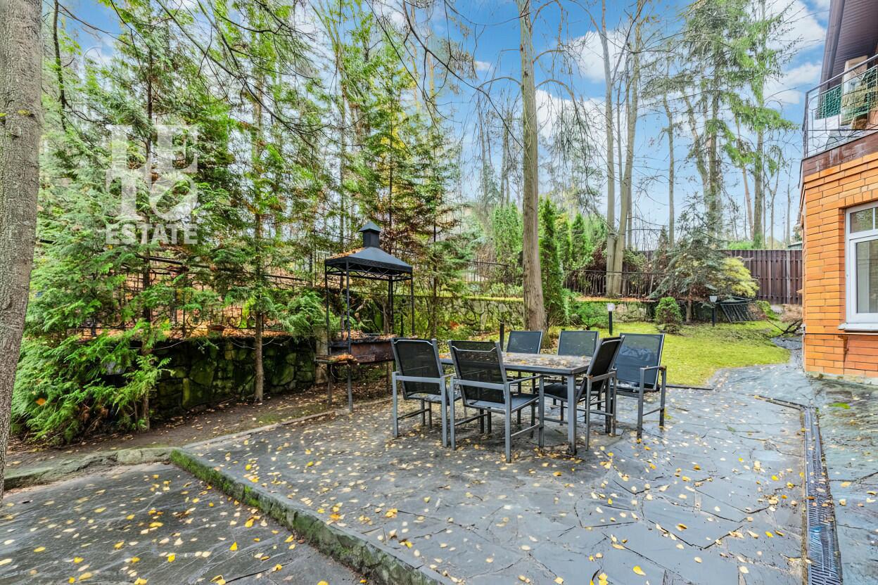 3-этажный коттедж 472 м² без отделки