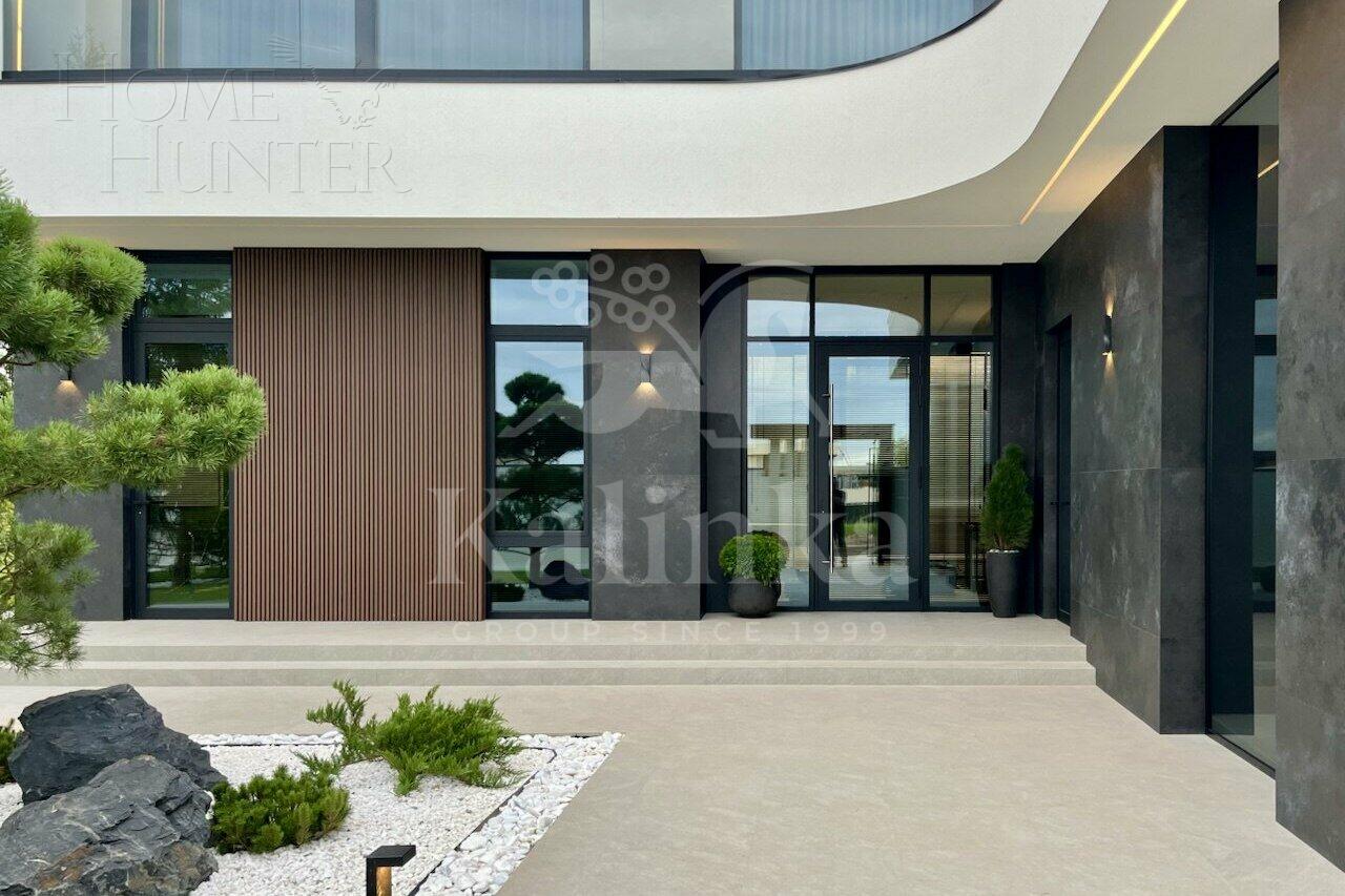 2-этажный коттедж 435 м² с отделкой