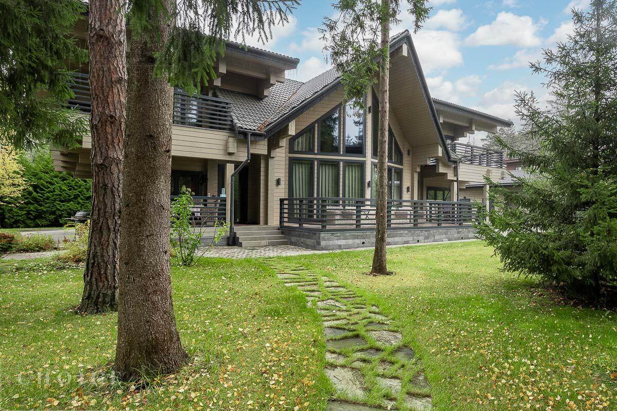 2-этажный коттедж 428 м² с отделкой