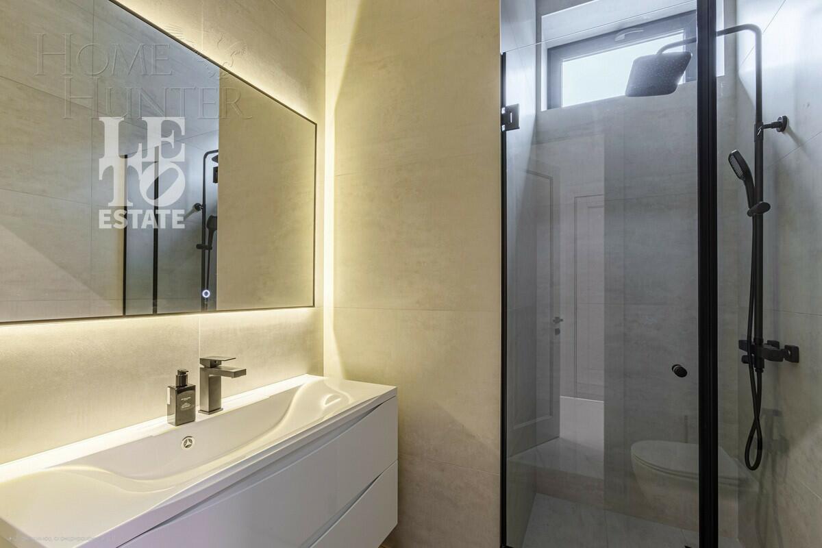 2-этажный коттедж 300 м² с отделкой