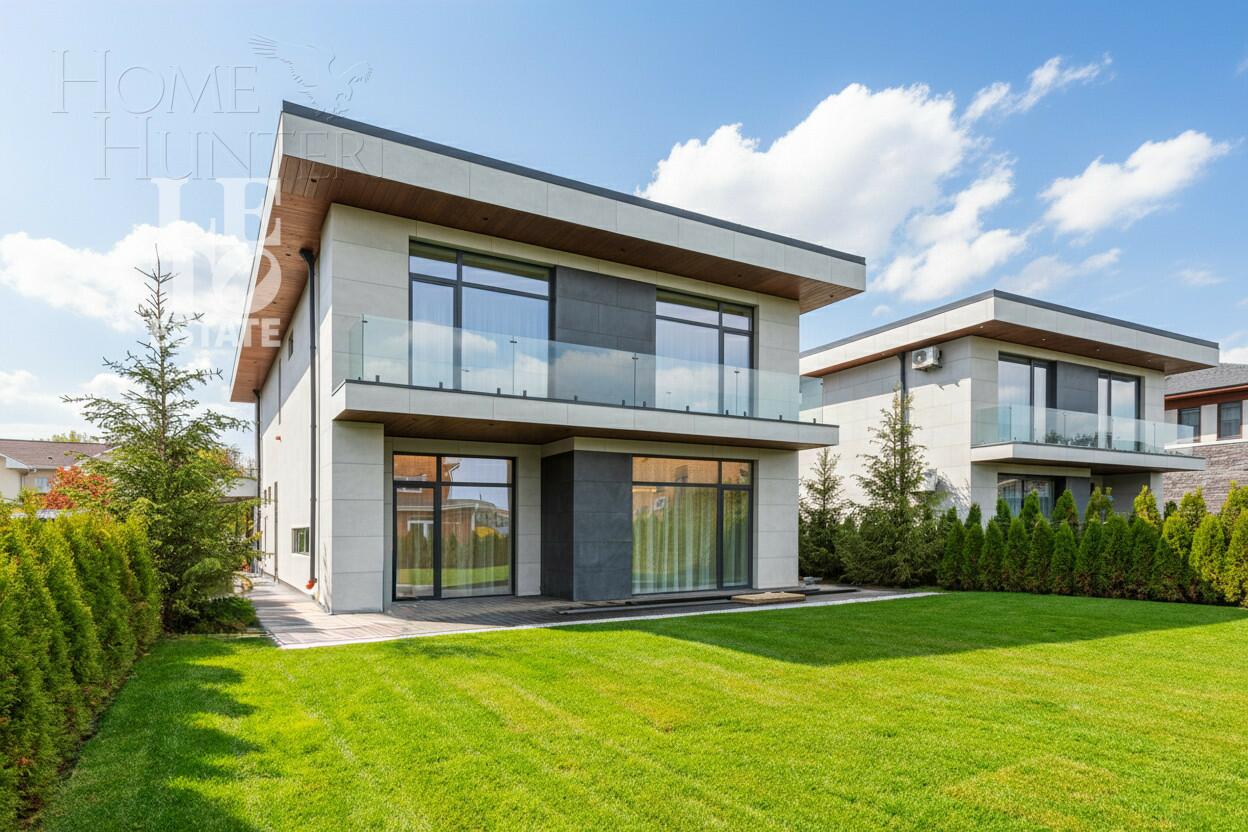 2-этажный коттедж 300 м² с отделкой