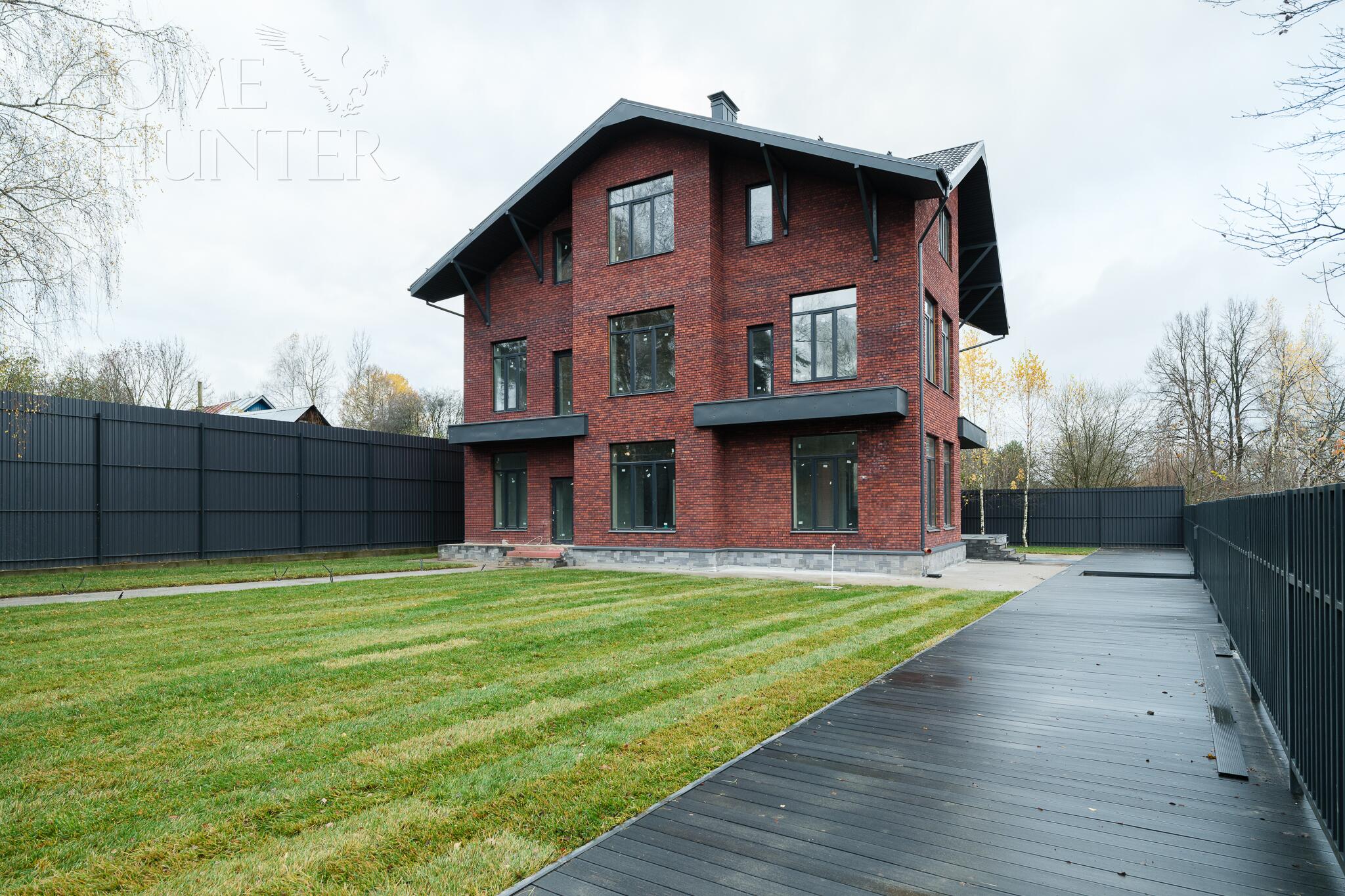 2-этажный коттедж 443 м² без отделки