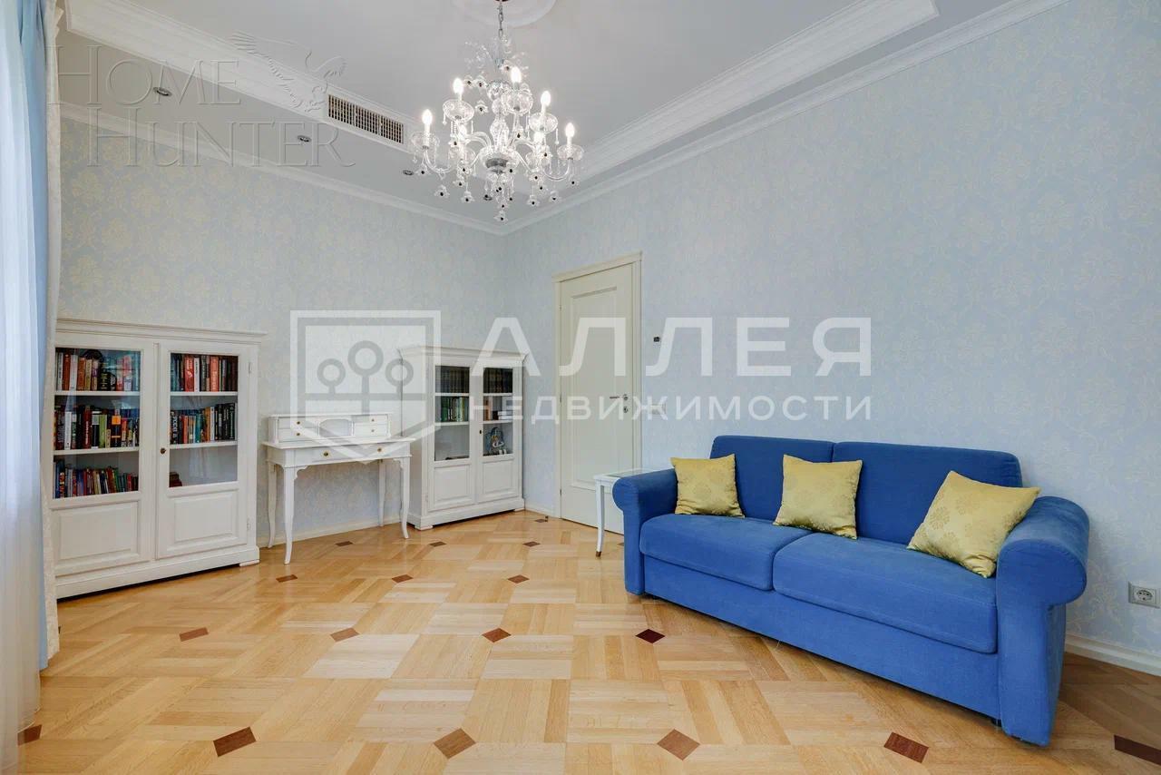 2-этажный коттедж 550 м² с отделкой