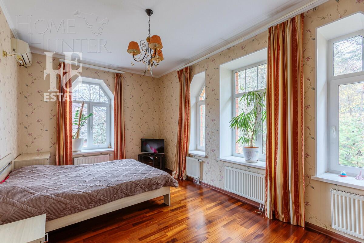 3-этажный коттедж 472 м² без отделки