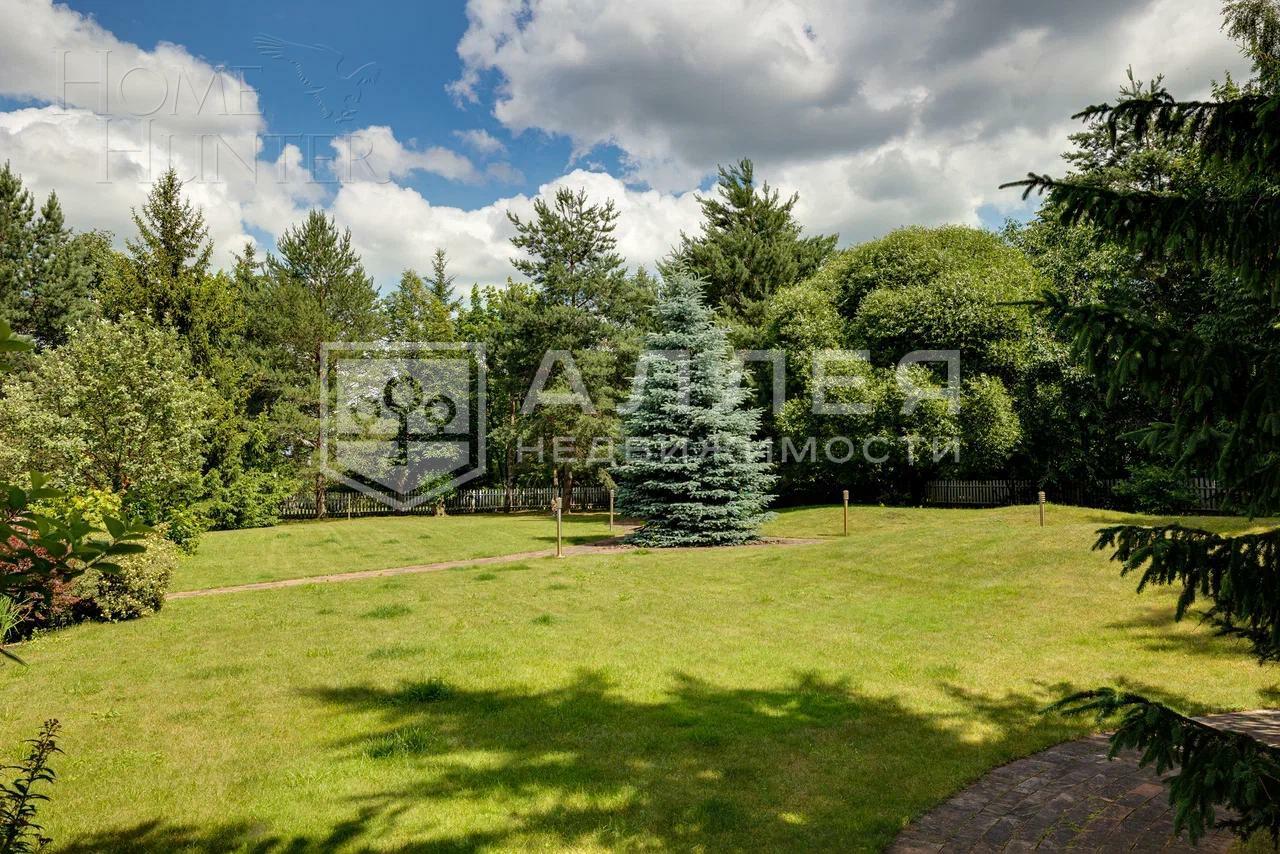 2-этажный коттедж 550 м² с отделкой