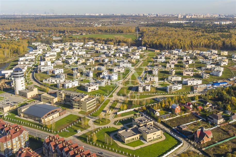 2-этажный коттедж 648 м² без отделки