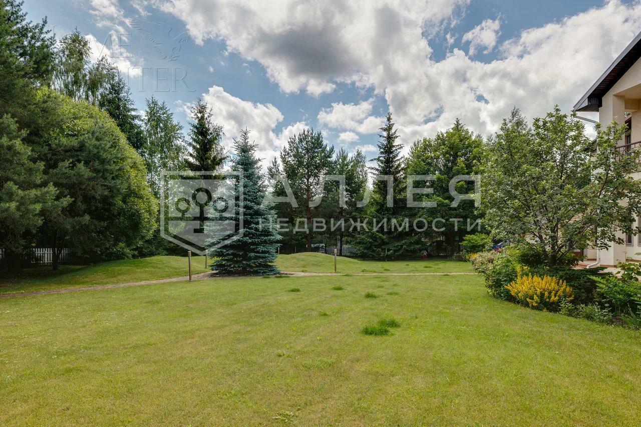 2-этажный коттедж 550 м² с отделкой