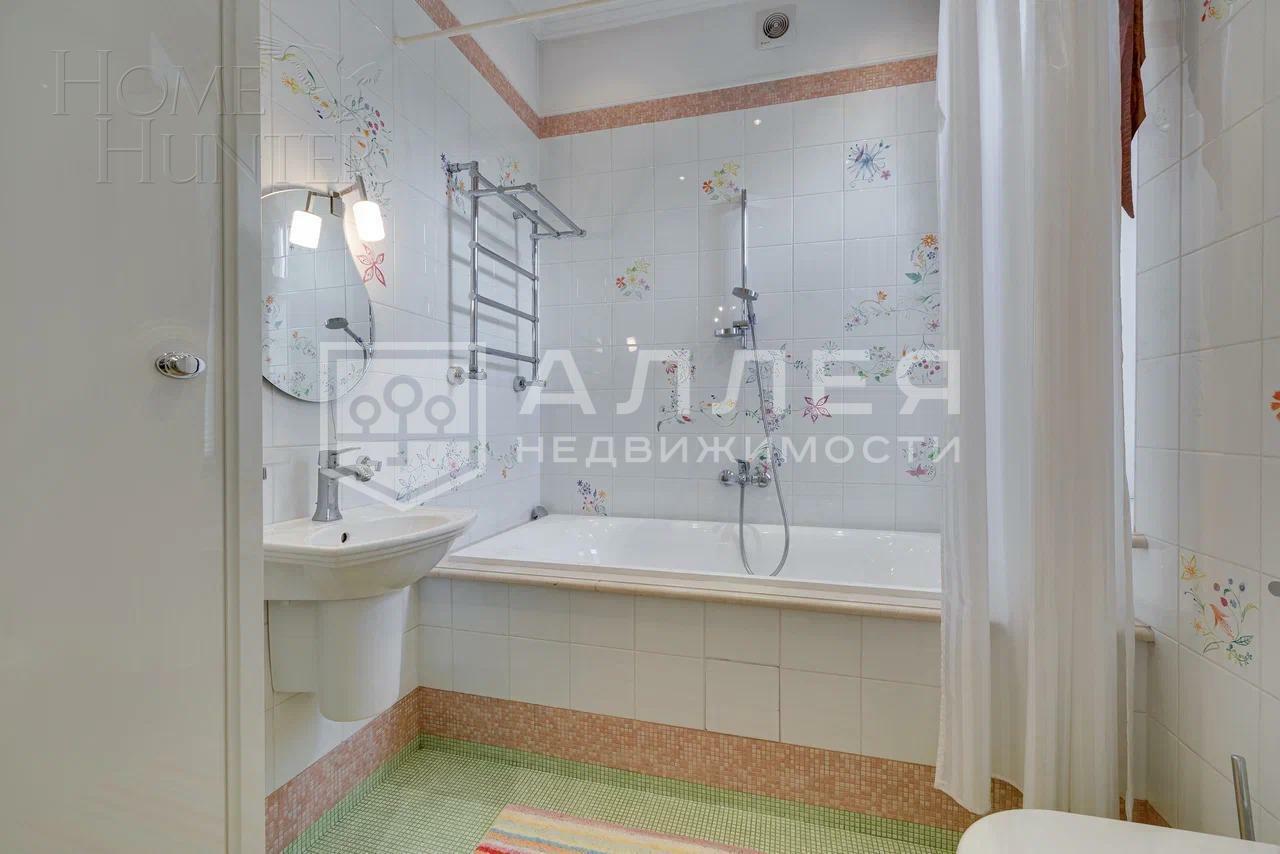 2-этажный коттедж 550 м² с отделкой