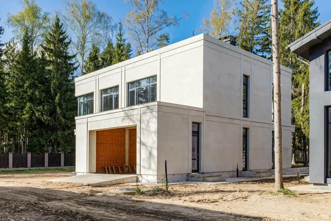 2-этажный коттедж 520 м² без отделки