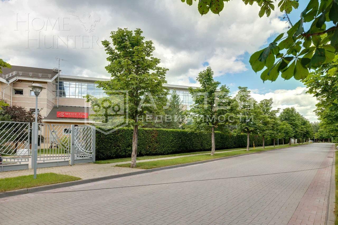 2-этажный коттедж 550 м² с отделкой