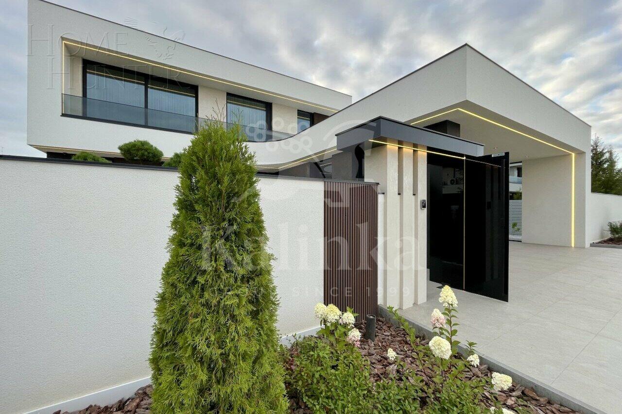 2-этажный коттедж 435 м² с отделкой