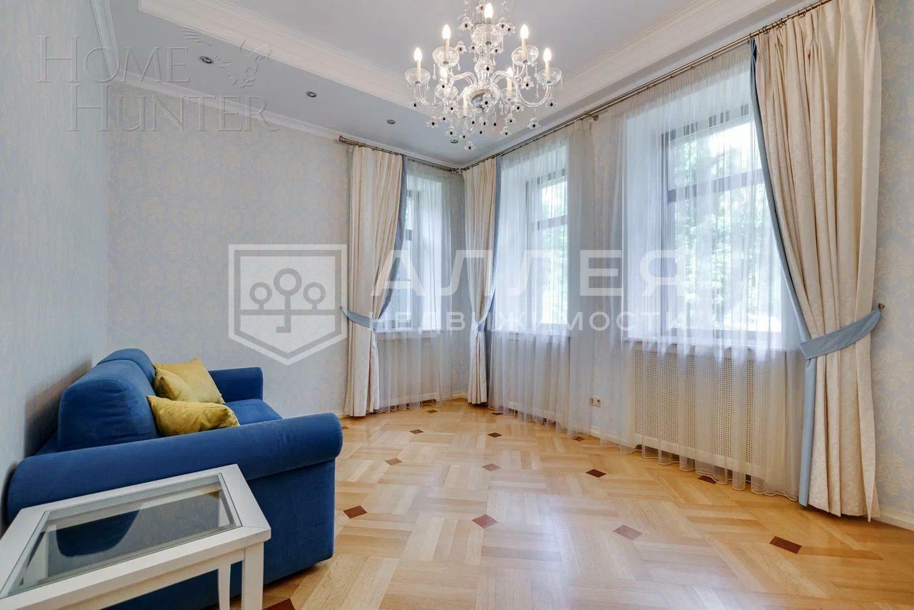 2-этажный коттедж 550 м² с отделкой