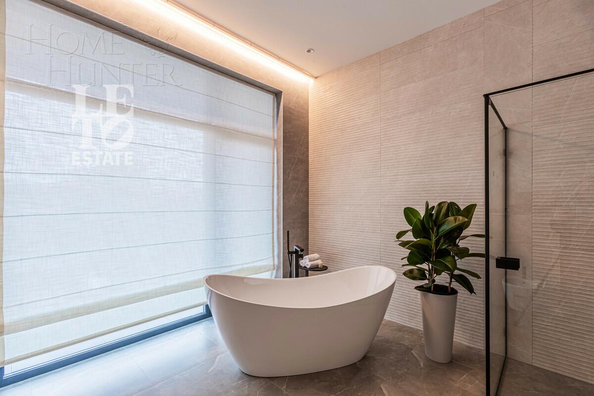 2-этажный коттедж 300 м² с отделкой