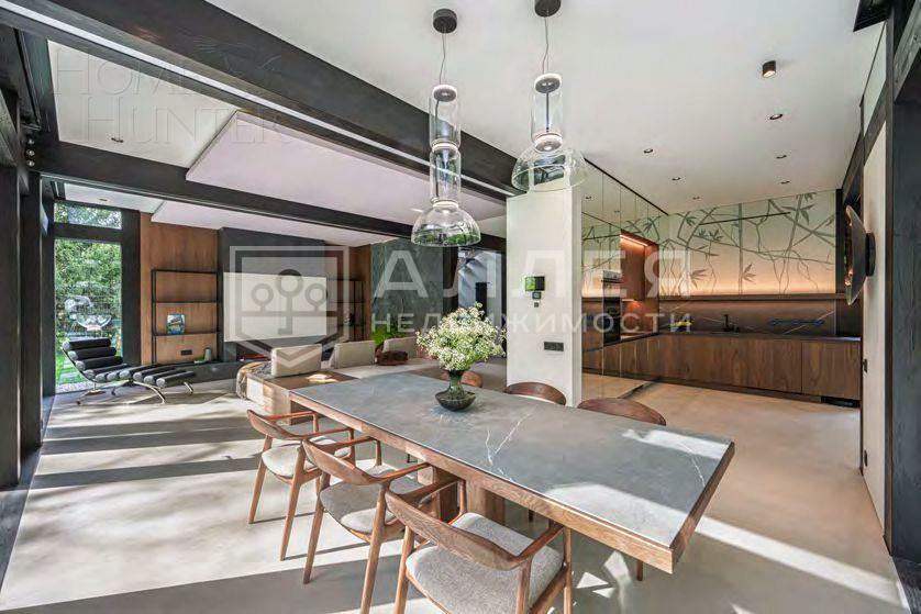 2-этажный коттедж 300 м² с отделкой