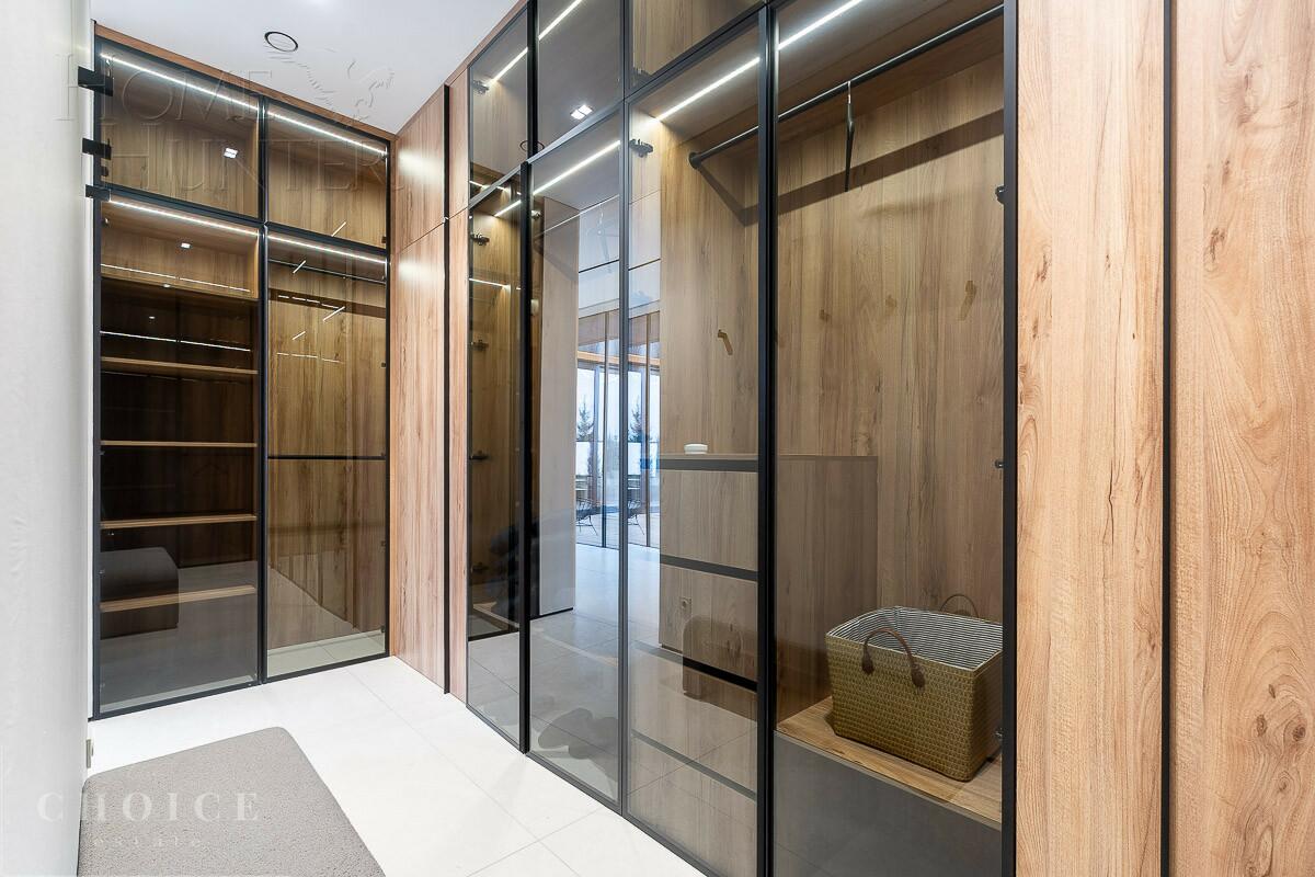 2-этажный коттедж 283 м² с отделкой