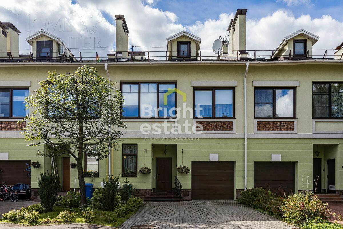 2-этажный таунхаус 220 м² с отделкой