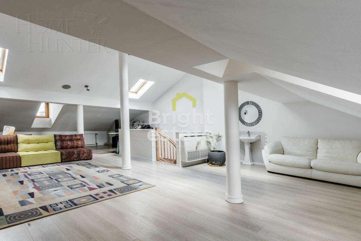 2-этажный таунхаус 220 м² с отделкой