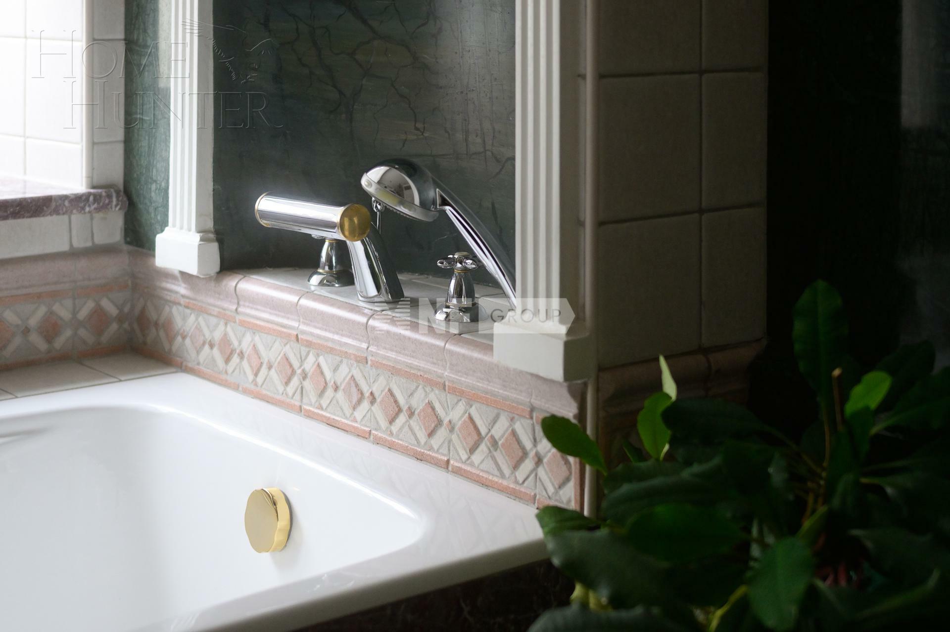 5-КОМН. КВАРТИРА С ОТДЕЛКОЙ 189.3 М² НА 4 ЭТАЖЕ