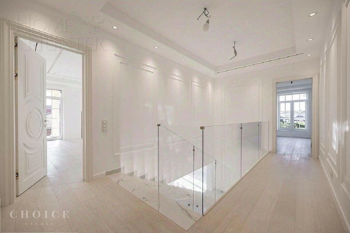 2-этажный коттедж 900 м² с отделкой