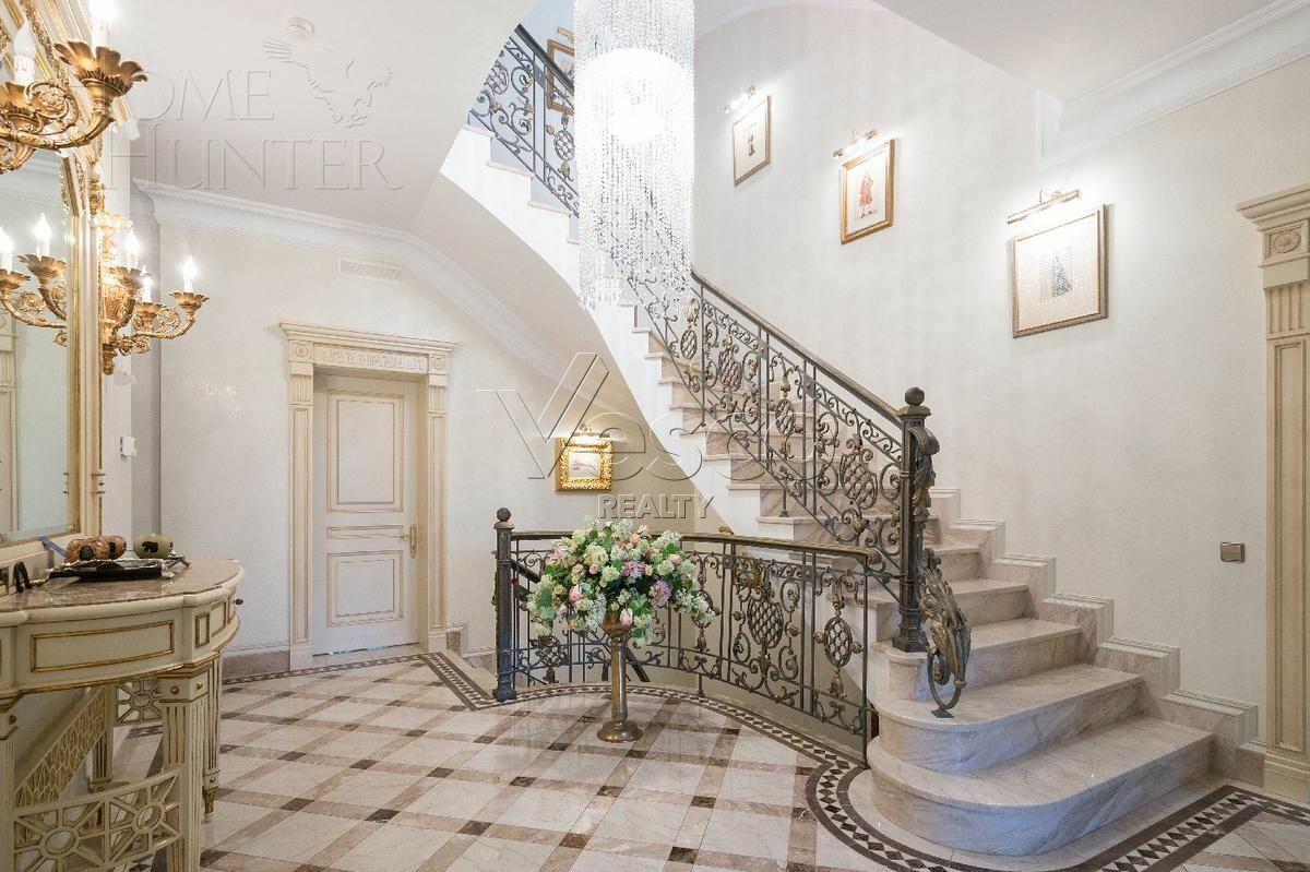 2-этажный коттедж 822 м² с отделкой