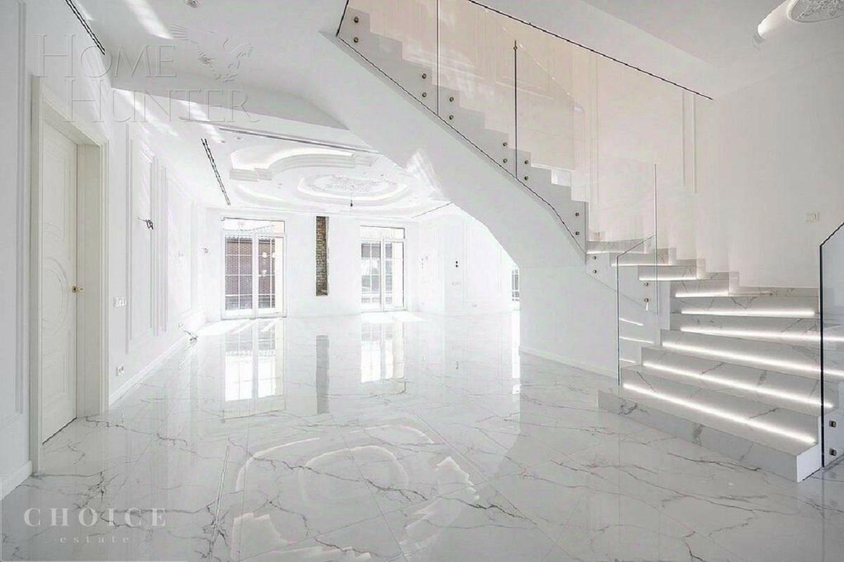 2-этажный коттедж 900 м² с отделкой