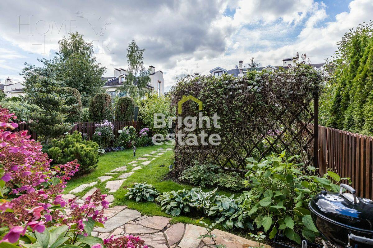 2-этажный таунхаус 220 м² с отделкой