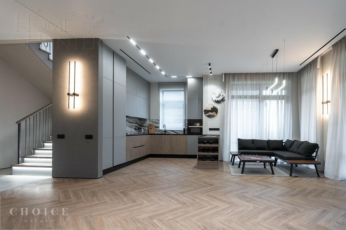 2-этажный коттедж 354.7 м² с отделкой