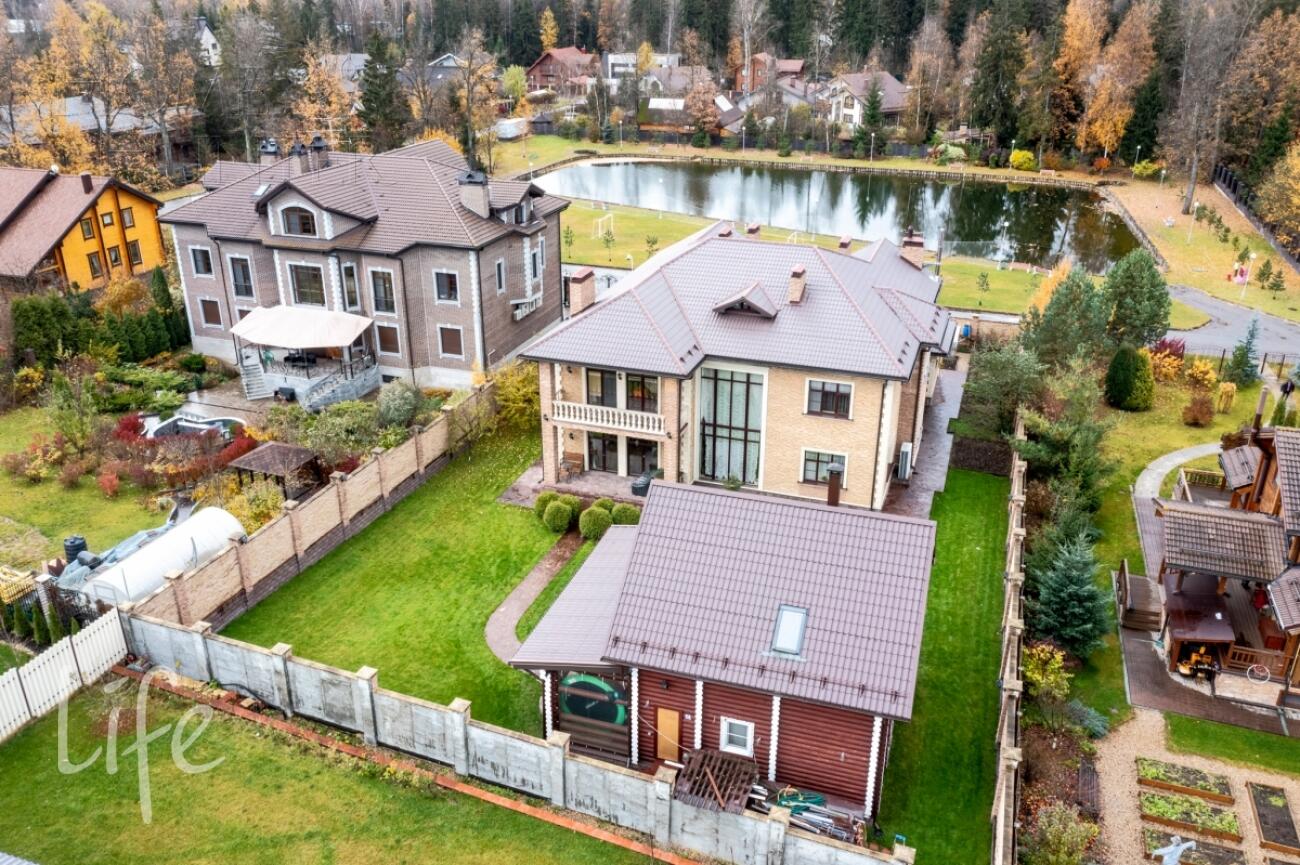 2-этажный коттедж 450 м² с отделкой