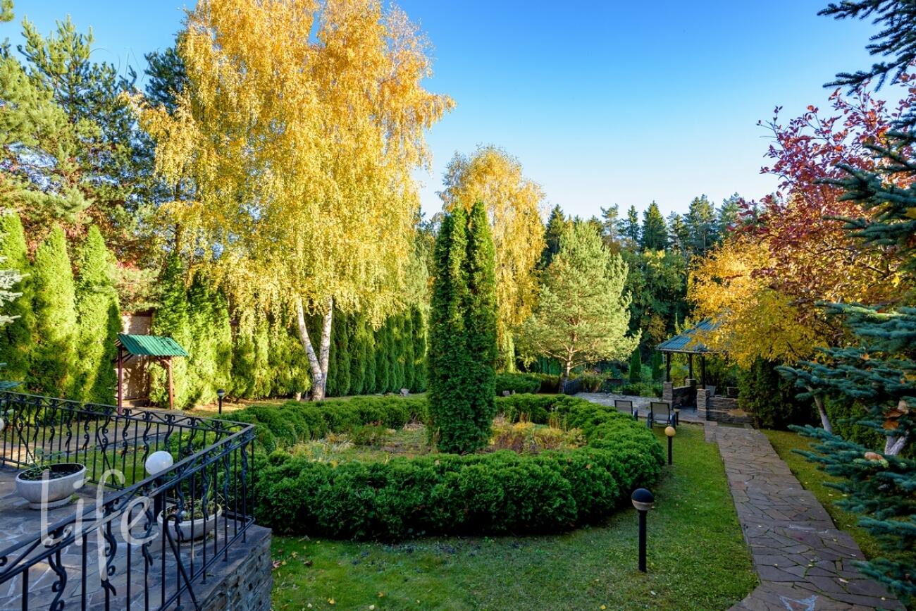 2-этажный коттедж 320 м² с отделкой