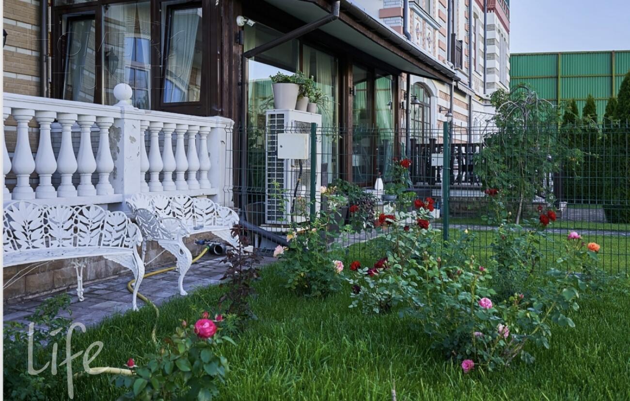 2-этажный таунхаус 233 м² с отделкой