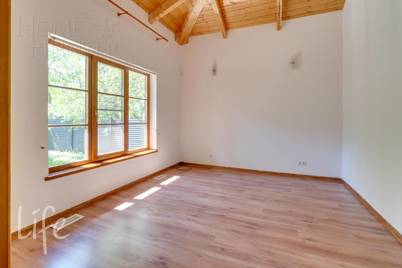 1-этажный коттедж 240 м² с отделкой