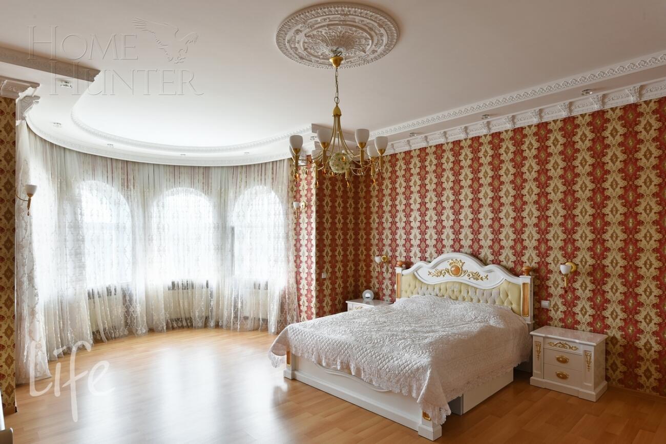 3-этажный коттедж 750 м² с отделкой