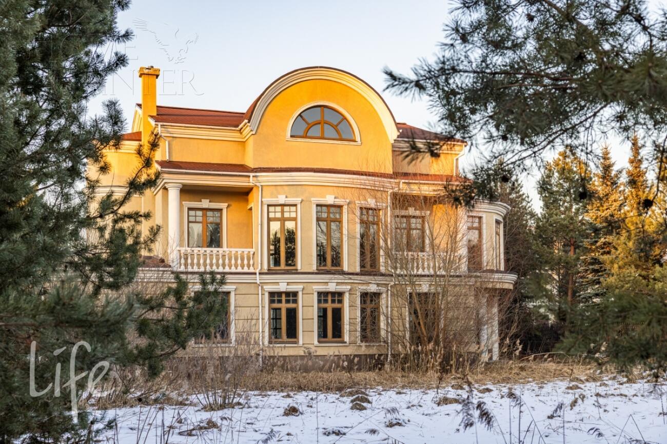 2-этажный коттедж 600 м² без отделки