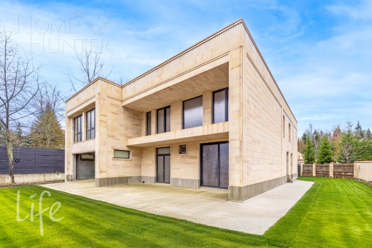 2-этажный коттедж 830 м² без отделки