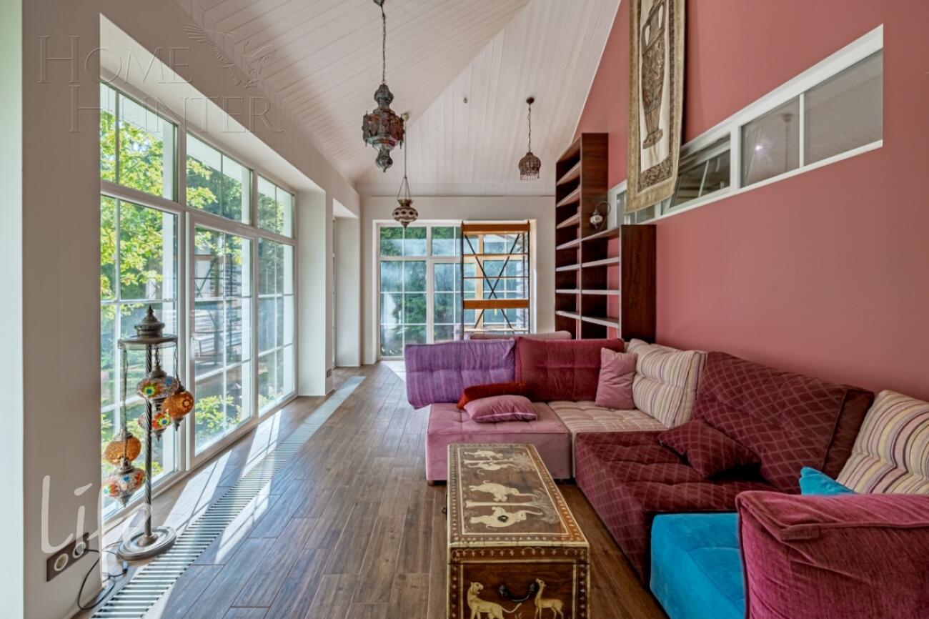 2-этажный коттедж 688 м² с отделкой