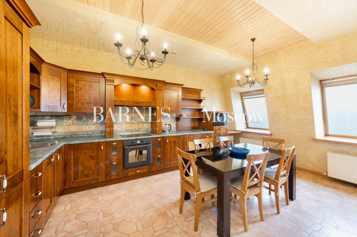 4-КОМН. КВАРТИРА С ОТДЕЛКОЙ 260 М² НА 24 ЭТАЖЕ