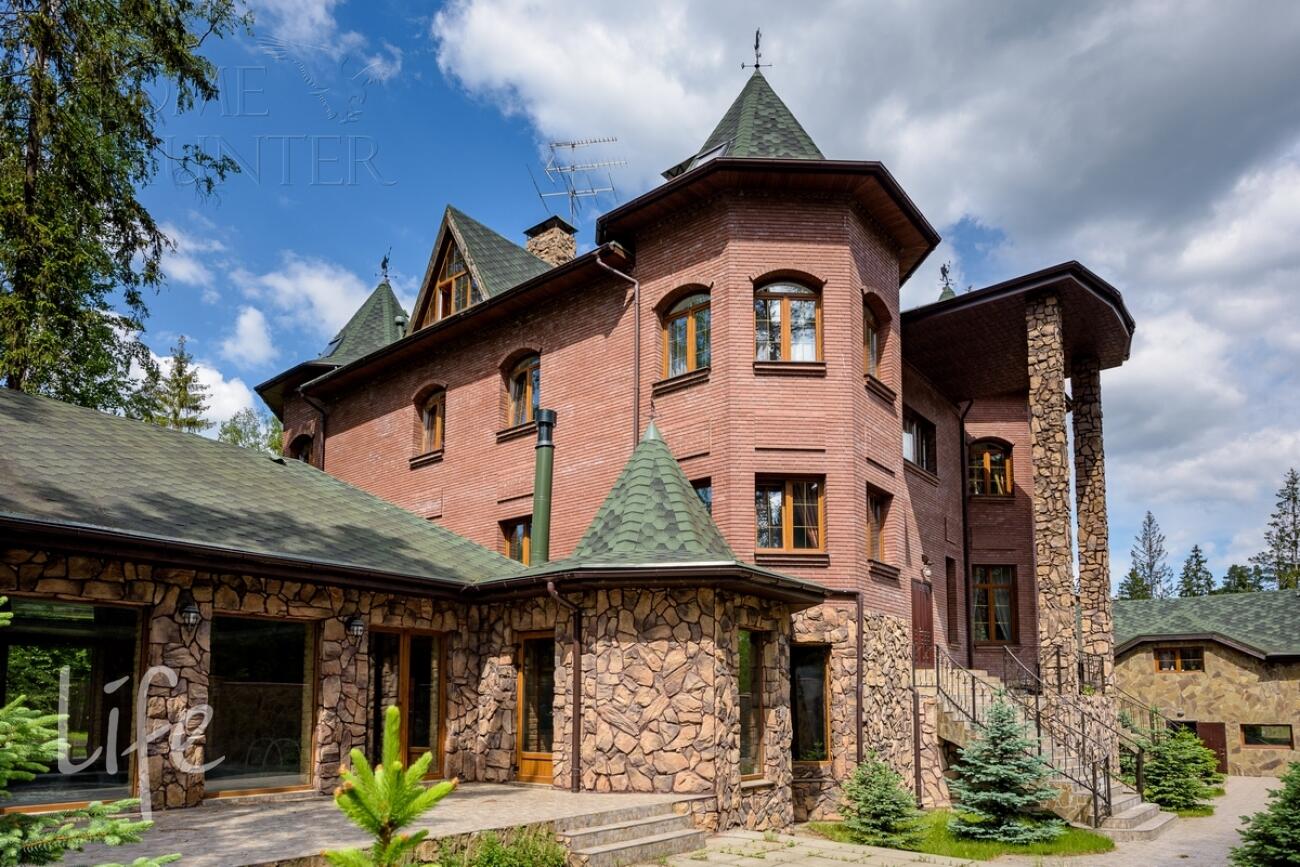 2-этажный коттедж 1 500 м² с отделкой