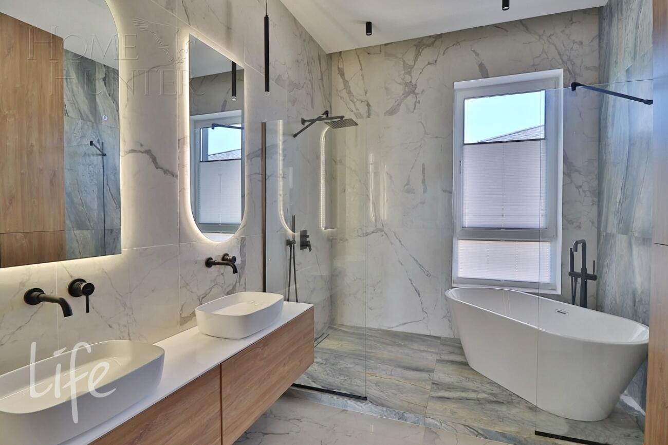 2-этажный коттедж 193 м² с отделкой