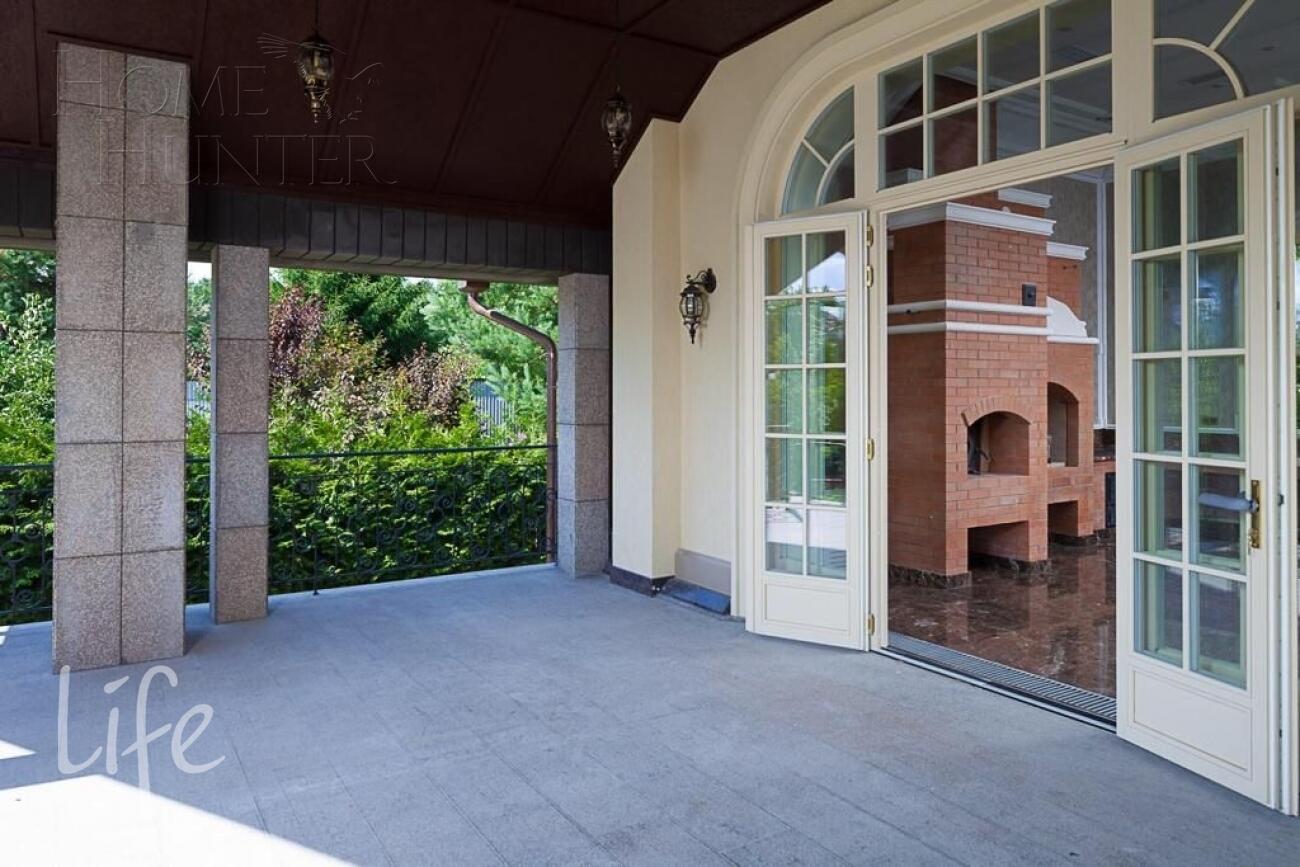 2-этажный коттедж 1 700 м² с отделкой