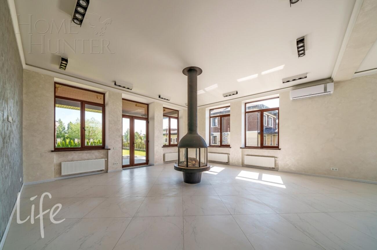 2-этажный коттедж 400 м² с отделкой