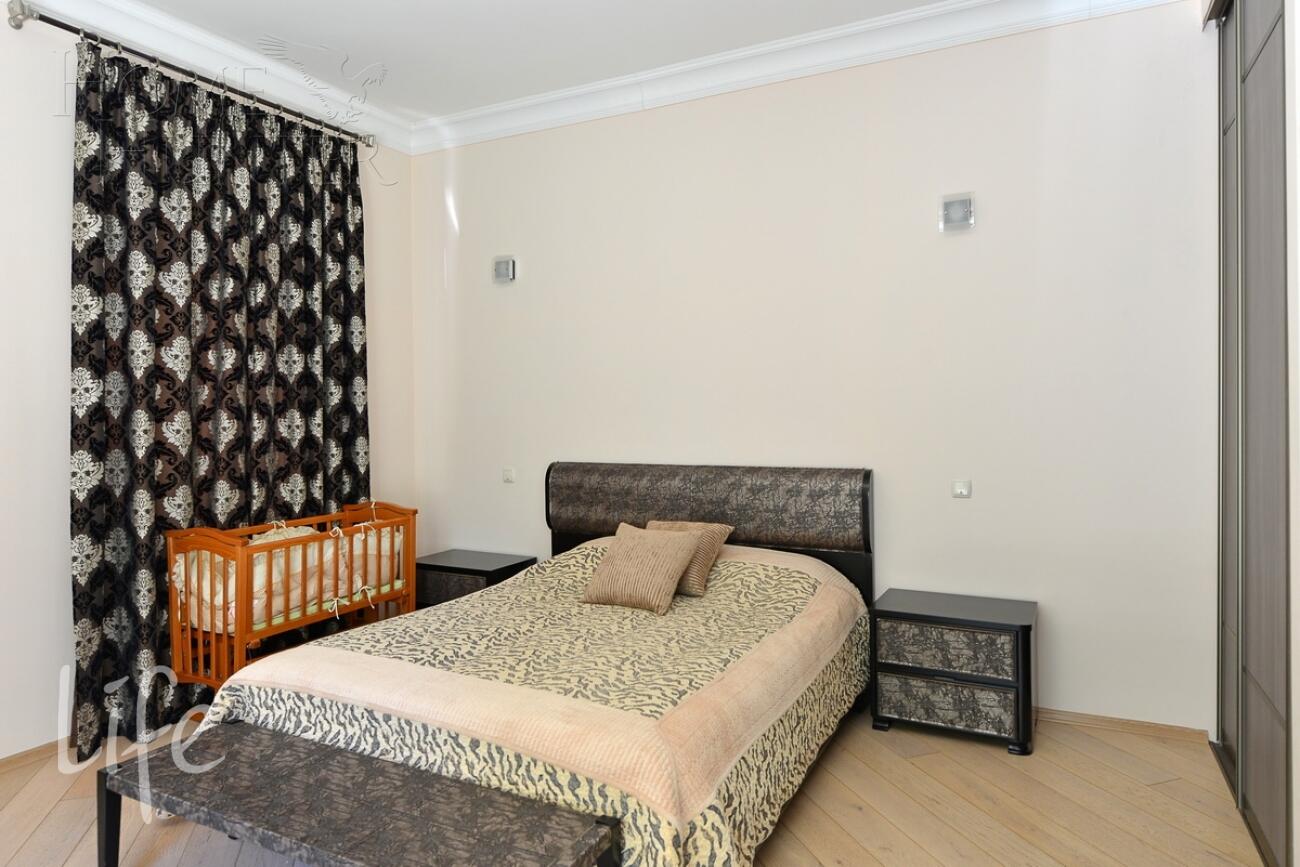 2-этажный коттедж 600 м² с отделкой