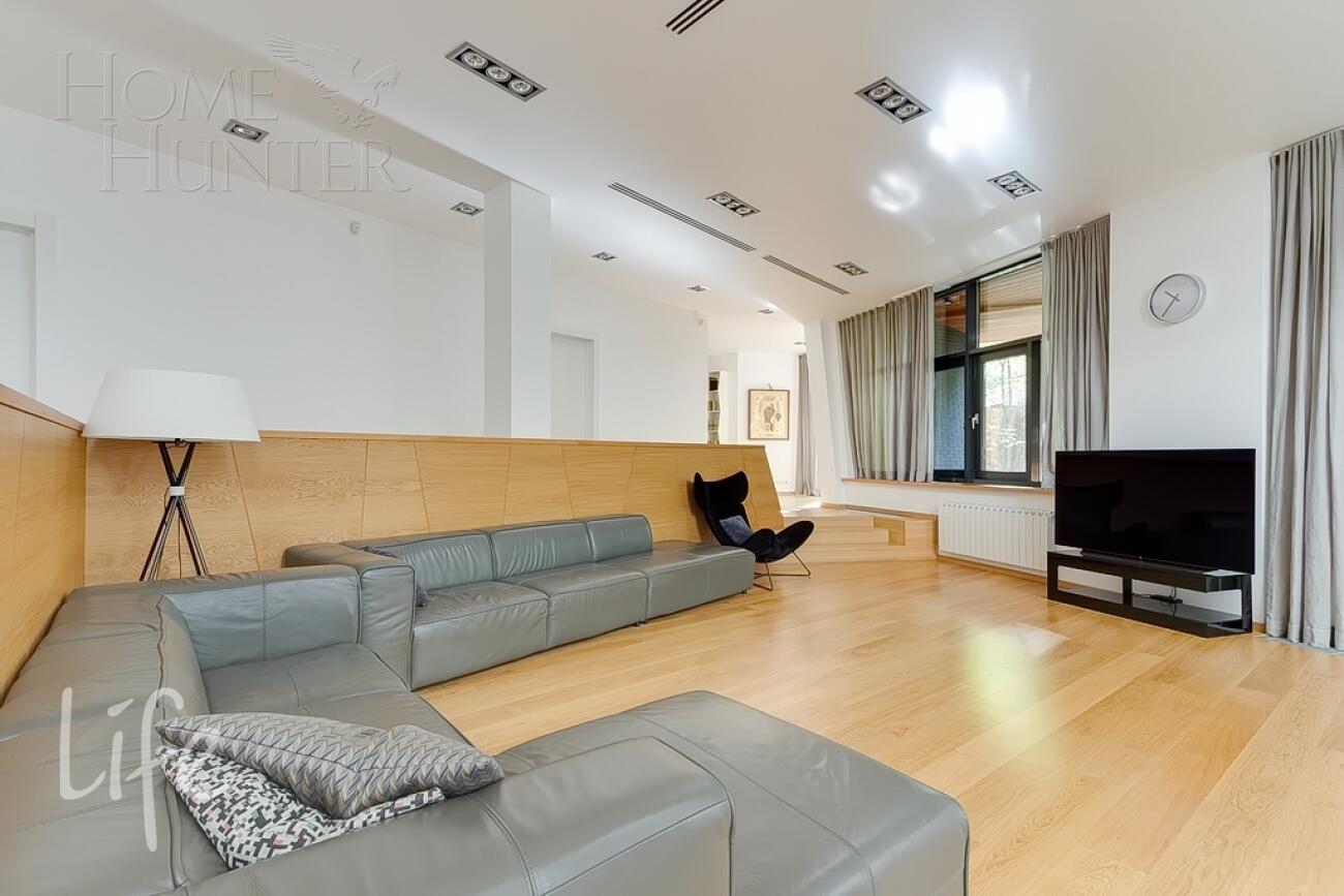 3-этажный коттедж 539 м² с отделкой