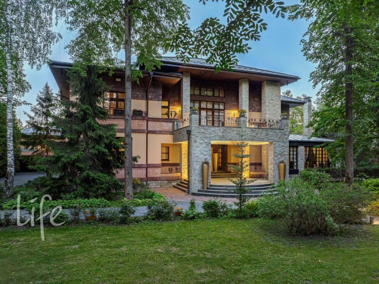 2-этажный коттедж 847 м² с отделкой