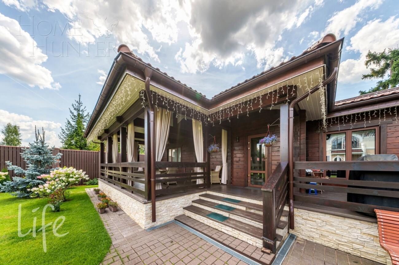 2-этажный коттедж 1 300 м² без отделки