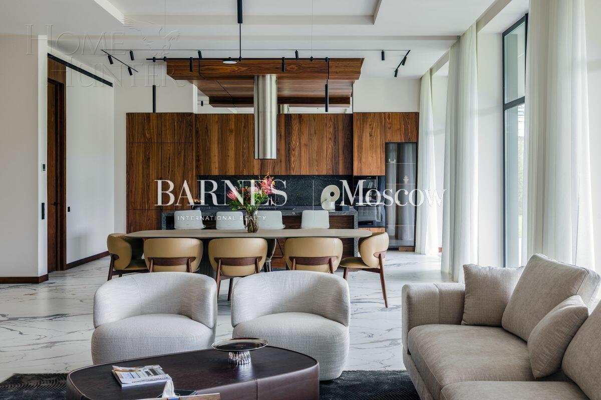 2-этажный коттедж 705 м² с отделкой