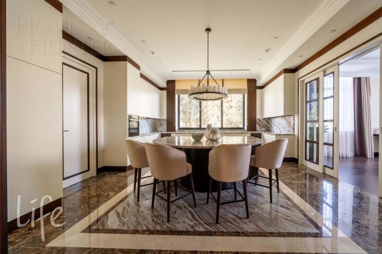 2-этажный коттедж 967.94 м² с отделкой