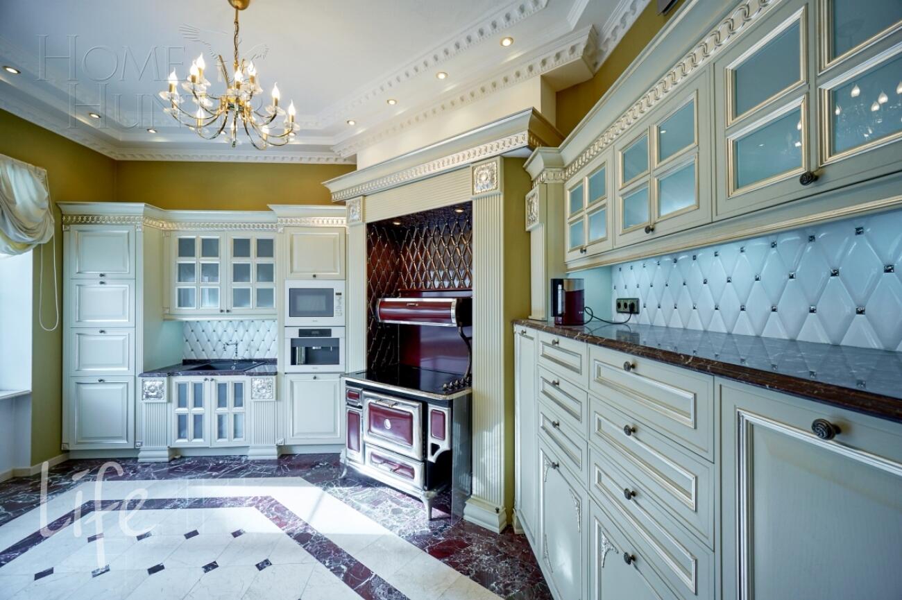 2-этажный коттедж 500 м² с отделкой