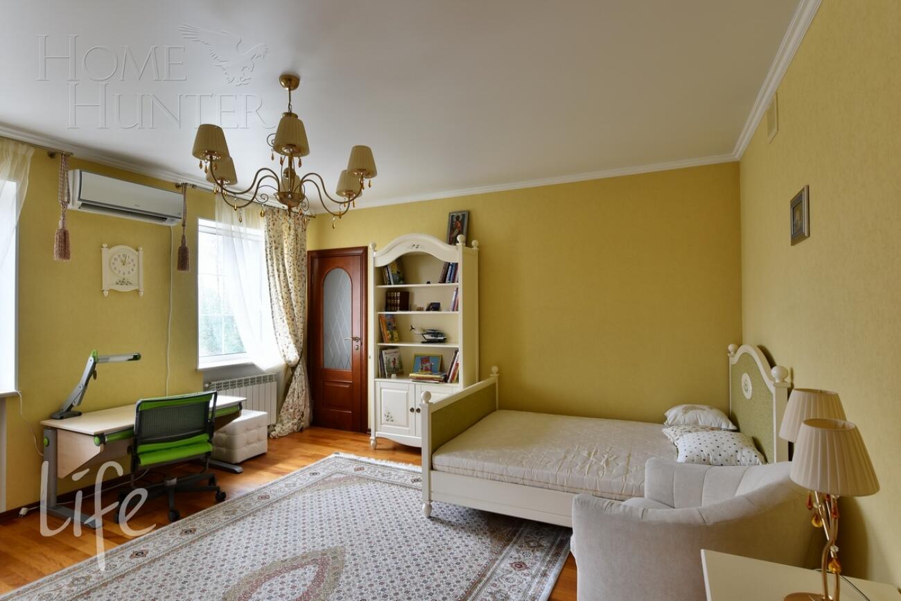 2-этажный коттедж 560 м² с отделкой